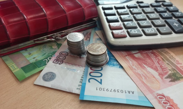 Перевод пенсий и пособий на карту МИР может грозить потерей немалых денег – 3 основные опасности